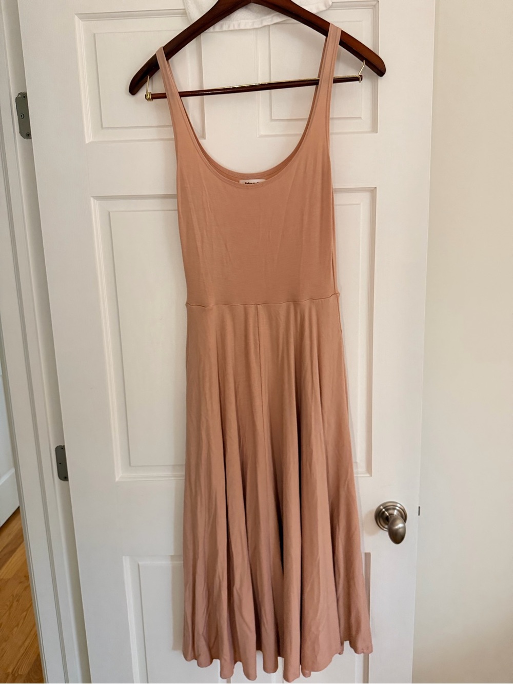 Reformation Sleeveless Scoop Maxi Dress in Dusty Rose size medium